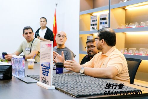 Dernières nouvelles de l'entreprise Les partenaires étrangers et les agents de GRAN TURISMO se rendent pour une collaboration technique approfondie