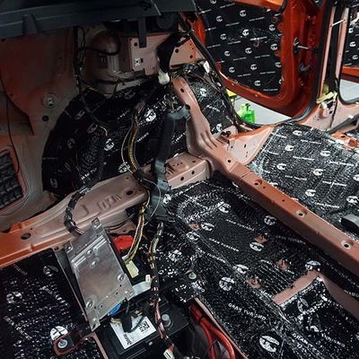 Bon prix Mat d'isolation acoustique pour voitures de luxe Mat composé d'un matériau mélangé en ligne